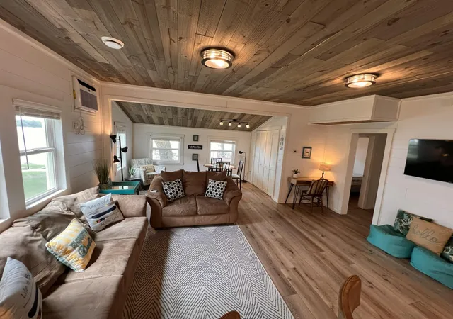 2nd image of 1321 S Darling Dr Nw #1, Alexandria, MN 56308 | MLS# 7131472