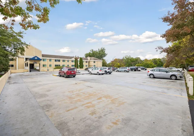 Photo 31 of Condo for sale at 2400 Interlachen Rd #119, Spring Park, MN 55384 | MLS# 7131484 | Listing updated on 2026-09-30