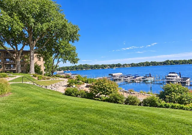 Photo 3 of Condo for sale at 2400 Interlachen Rd #119, Spring Park, MN 55384 | MLS# 7131484 | Listing updated on 2026-09-30