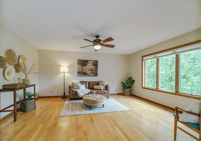 Photo 3 of Single family home for sale at 1060 Dennis St S, Maplewood, MN 55119 | MLS# 7131494 | Listing updated on 2026-09-12