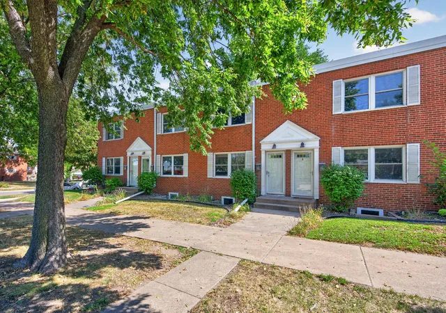 Photo 2 of Single family home for sale at 994 Cleveland Ave S, Saint Paul, MN 55116 | MLS# 7131521 | Listing updated on 2026-09-17