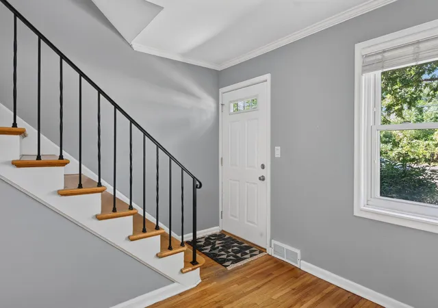 Photo 3 of Single family home for sale at 994 Cleveland Ave S, Saint Paul, MN 55116 | MLS# 7131521 | Listing updated on 2026-09-17