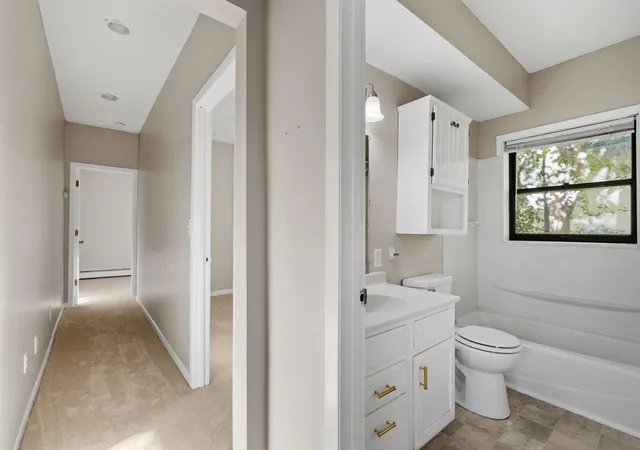 Listing Photo 5 - Condo for sale in building located at 787 Watson Ave, Saint Paul, MN 55102
