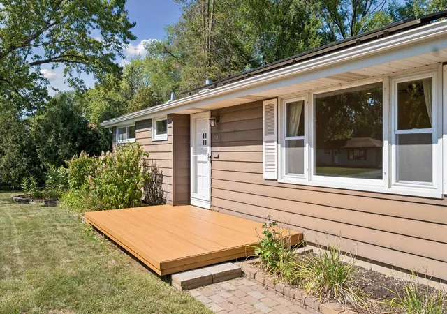 Photo 2 of Sale Pending at 2400 W 110th Street, Minneapolis, MN 55431 | MLS# 7131569 | Listing updated on 2026-10-22