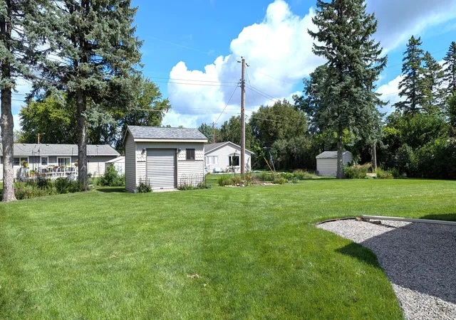 Photo 4 of Single family home for sale at 312 Maywood Ave, Eagle Lake, MN 56024 | MLS# 7131570 | Listing updated on 2026-09-25