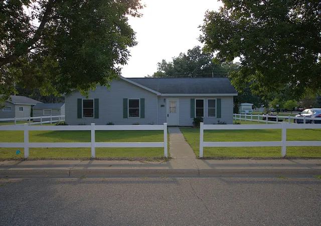 1st image of 311 Roosevelt St Sw, Staples, MN 56479 | MLS# 7131571