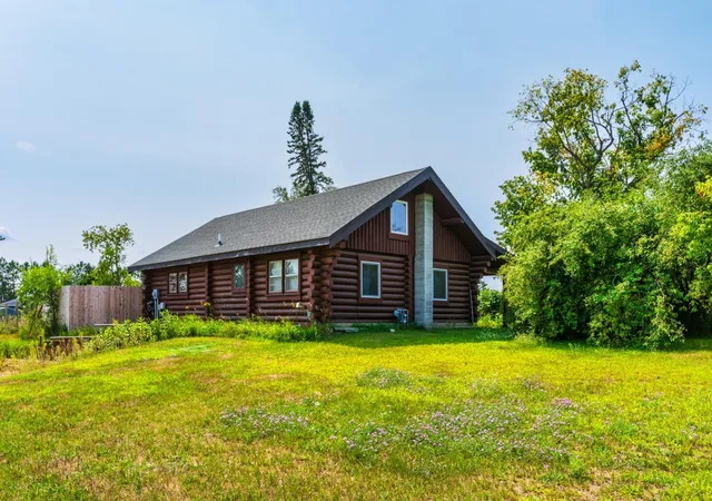 2nd image of 718 Stoner Ave Se, Bemidji, MN 56601 | MLS# 7131580