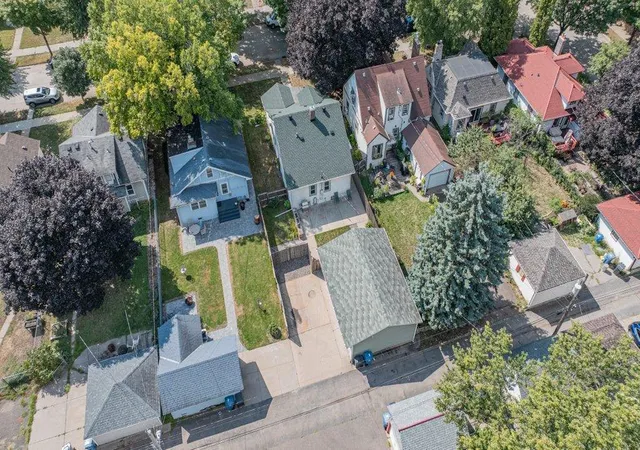 Photo 3 of Single family home for sale at 2747 Garfield St Ne, Minneapolis, MN 55418 | MLS# 7131585 | Listing updated on 2026-09-02