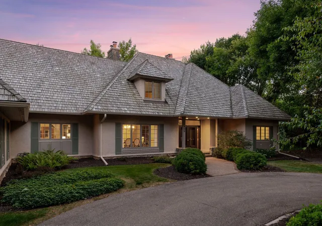 Photo 3 of Single family home for sale at 5950 Boulder Brg Ln, Excelsior, MN 55331 | MLS# 7131593 | Listing updated on 2026-09-12