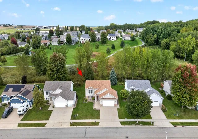 Photo 3 of Single family home for sale at 5211 Florence Dr NW, Rochester, MN 55901 | MLS# 7131595 | Listing updated on 2026-10-05