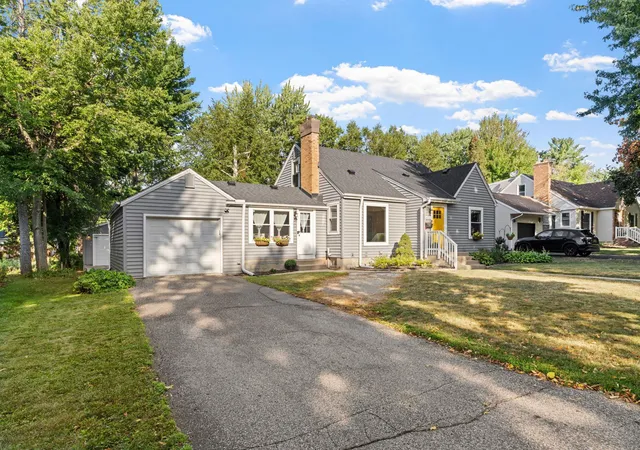 Photo 3 of Sale Pending at 6732 3rd Avenue S, Minneapolis, MN 55423 | MLS# 7131602 | Listing updated on 2026-09-20