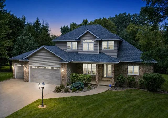 1st image of 604 24th St Nw, Austin, MN 55912 | MLS# 7131608