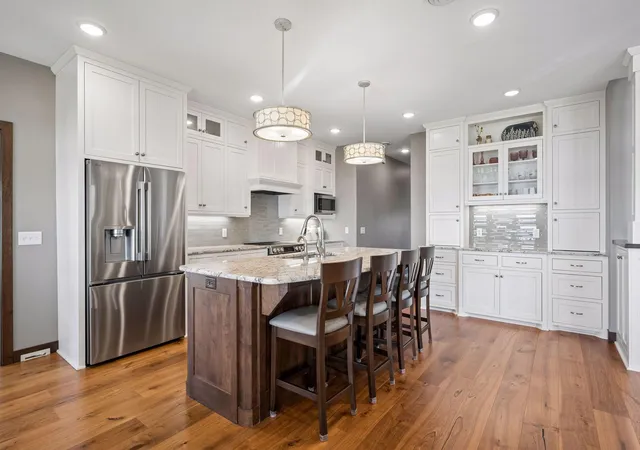 Photo 3 of Sale Pending at 7633 117Th St Nw, Annandale, MN 55302 | MLS# 7131612 | Listing updated on 2026-10-09