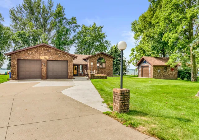 Photo 3 of Single family home for sale at 45212 N Little Pine Rd, Perham, MN 56573 | MLS# 7131613 | Listing updated on 2026-09-05