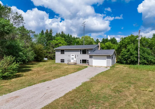 Photo 3 of Sale Pending at 16042 203rd St, Little Falls, MN 56345 | MLS# 7131624 | Listing updated on 2026-09-08
