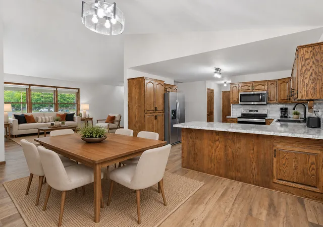 5th image of 11826 Larabee Cir Ne, Albertville, MN 55301 | MLS# 7131635