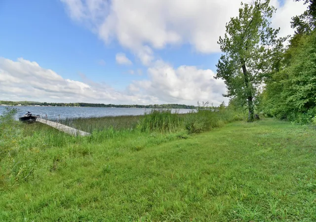 Photo 3 of Sale Pending at 7198 Loon Point Dr Sw, Kensington, MN 56343 | MLS# 7131649 | Listing updated on 2026-10-07