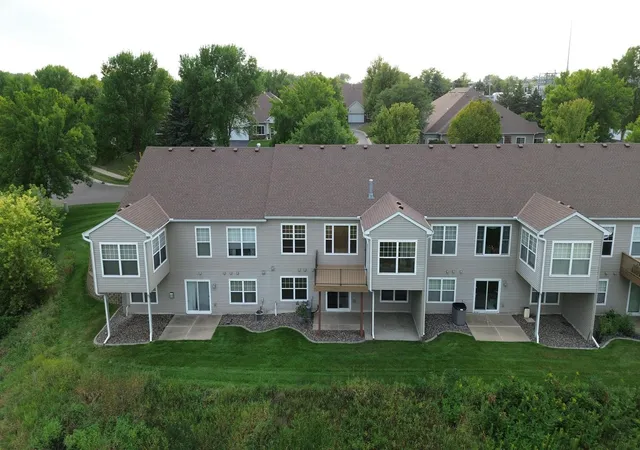 29th image of 3872 Lawndale Ln N, Plymouth, MN 55446 | MLS# 7131652