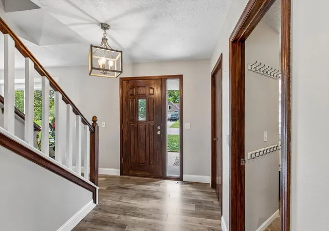 4th image of 20374 Kensington Wy, Lakeville, MN 55044 | MLS# 7131657