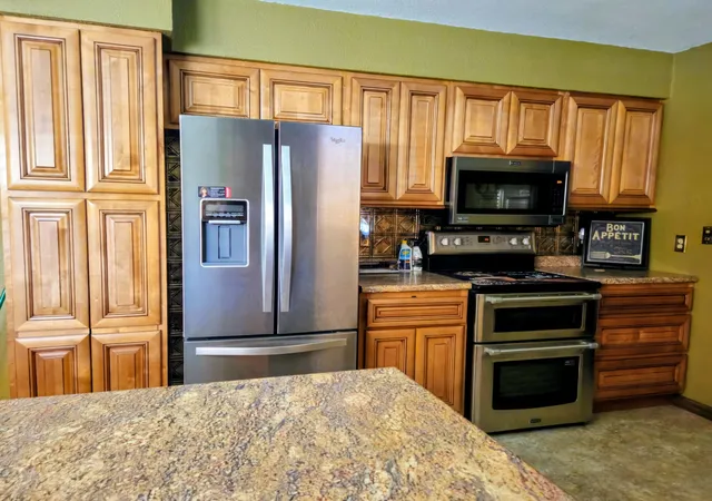 4th image of 904 Willmar Ave Se, Willmar, MN 56201 | MLS# 7131658