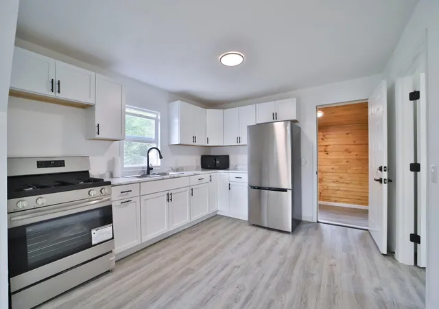 Photo 3 of Sale Pending at 65 Eldredge St E, Motley, MN 56466 | MLS# 7131661 | Listing updated on 2026-09-21