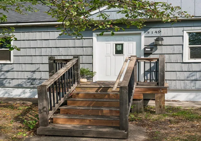 2nd image of 5149 University Ave Ne, Columbia Heights, MN 55421 | MLS# 7131662