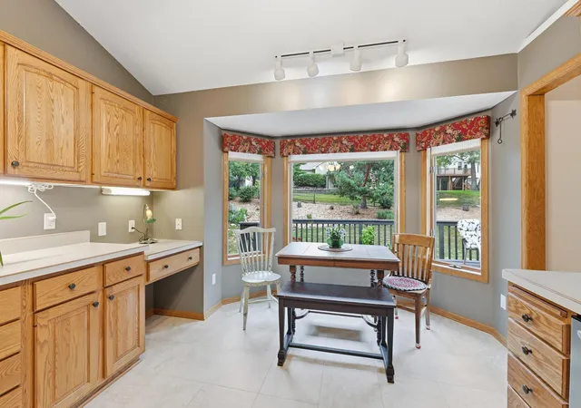 Photo 3 of Single family home for sale at 1123 Ridge Bluff Dr, Chaska, MN 55318 | MLS# 7131676 | Listing updated on 2026-10-07