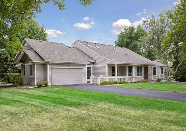 2nd image of 1724 Donegal Dr, Woodbury, MN 55125 | MLS# 7131706