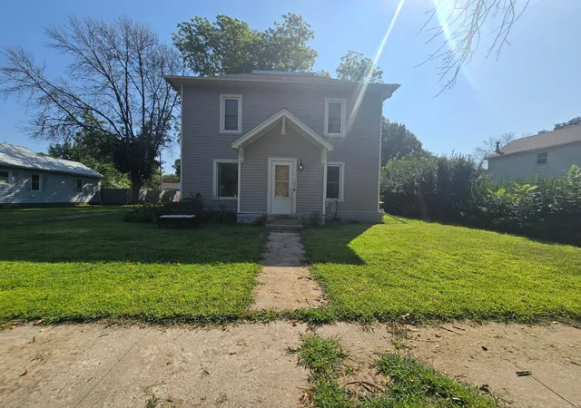 1st image of 129 S Main St, Sherburn, MN 56171 | MLS# 7131711