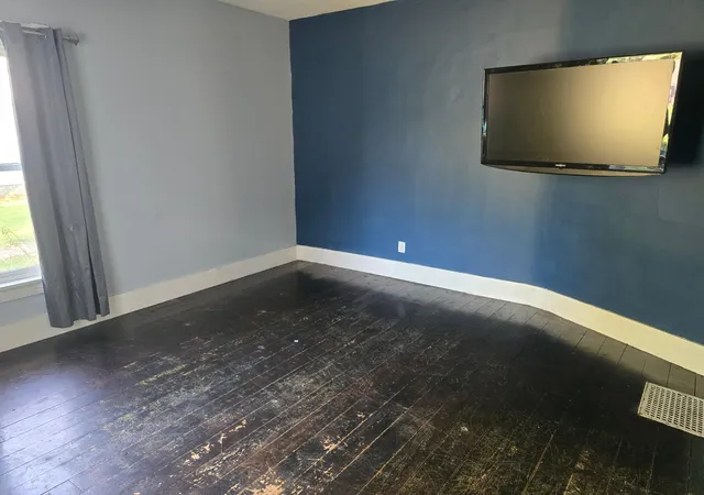 Photo 3 of Single family home for sale at 129 S Main St, Sherburn, MN 56171 | MLS# 7131711 | Listing updated on 2026-08-22