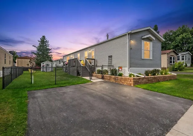22nd image of 18 Kalmia Dr, Duluth, MN 55810 | MLS# 7131715