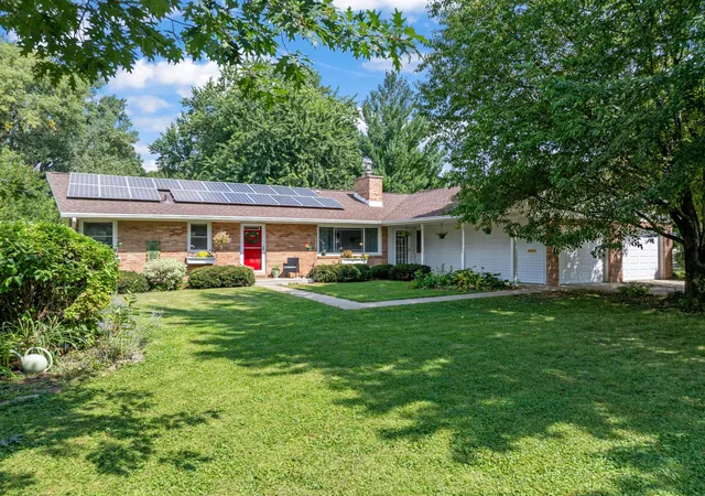 Photo 1 of Sale Pending at 2035 19th St Nw, Rochester, MN 55901 | MLS# 7131728 | Listing updated on 2026-09-19