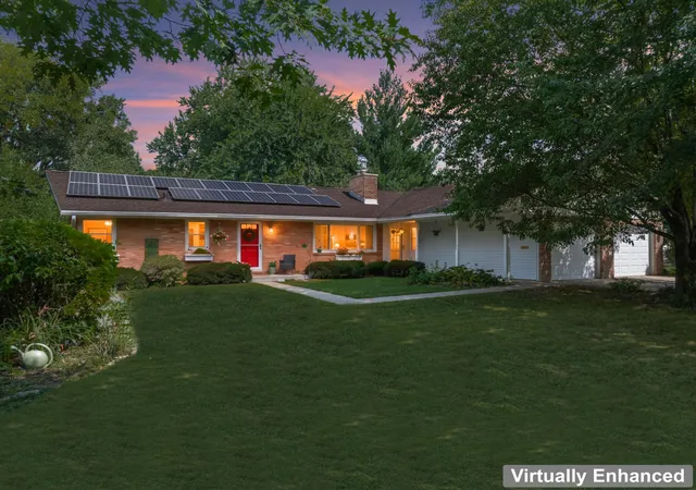 Photo 3 of Sale Pending at 2035 19Th St Nw, Rochester, MN 55901 | MLS# 7131728 | Listing updated on 2026-09-19