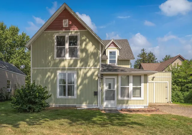 Photo 2 of Single family home for sale at 419 N 1st St, New Richmond, WI 54017 | MLS# 7131731 | Listing updated on 2026-09-13