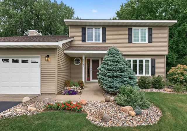 Photo 3 of Single family home for sale at 13640 Gardenia Path, Apple Valley, MN 55124 | MLS# 7131749 | Listing updated on 2026-08-27