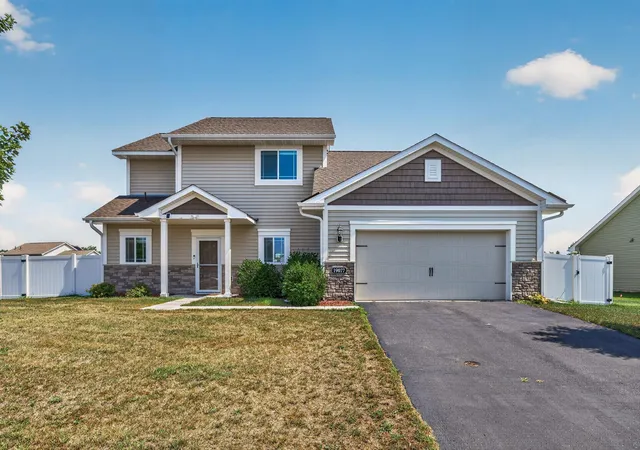 Photo 1 of Single family home for sale at 19077 Eagle Lake Rd S, Big Lake, MN 55309 | MLS# 7131750 | Listing updated on 2026-10-01