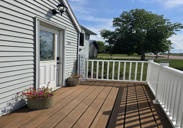 Photo 3 of Single family home for sale at 102 County Road 16 S, Comfrey, MN 56019 | MLS# 7131752 | Listing updated on 2026-09-21