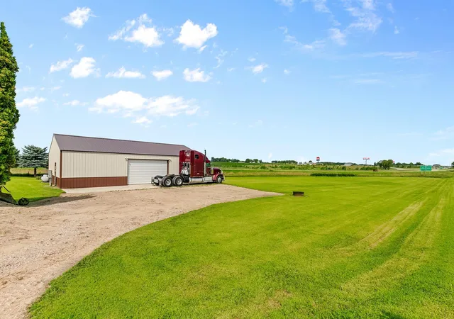 Photo 4 of Single family home for sale at 15774 Sw 35Th Ave, Ellendale, MN 56026 | MLS# 7131796 | Listing updated on 2026-09-03