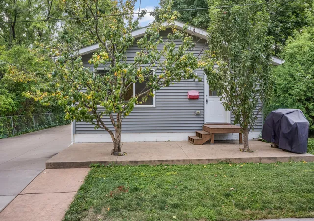 3rd image of 402 Sherburne St S, Stillwater, MN 55082 | MLS# 7131804