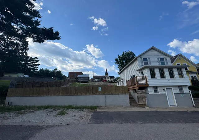 Photo 2 of Single family home for sale at 205 Elmwood St E, Lanesboro, MN 55949 | MLS# 7131827 | Listing updated on 2026-08-26