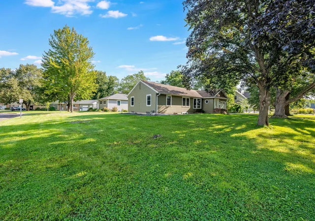 Photo 4 of Single family home for sale at 216 Haynes St, Mankato, MN 56001 | MLS# 7131836 | Listing updated on 2026-08-31