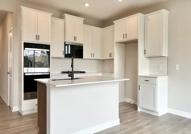 1st image of 2140 Bluff Heights Dr, Shakopee, MN 55379 | MLS# 7131869
