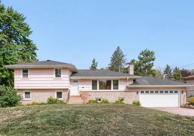 Photo 3 of Single family home for sale at 1301 Buchanan Pl Ne, Columbia Heights, MN 55421 | MLS# 7131880 | Listing updated on 2026-10-04