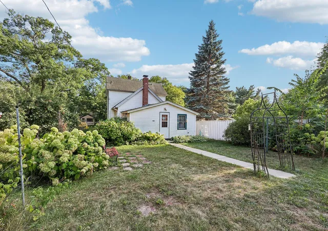 34th image of 1145 Burns Ave, Saint Paul, MN 55106 | MLS# 7131881