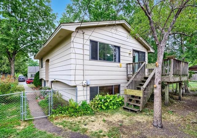 10th image of 5326 Knox Ave N, Brooklyn Center, MN 55430 | MLS# 7131897