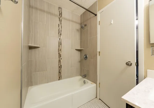 3rd image of 4529 Cedar Lake Rd S, Saint Louis Park, MN 55416 | MLS# 7131899
