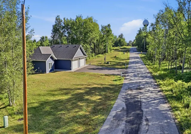 3rd image of 400 Jon Brown Dr, Moose Lake, MN 55767 | MLS# 7131916