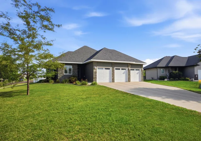 Photo 2 of Single family home for sale at 6132 14th St S, Fargo, ND 58104 | MLS# 7131926 | Listing updated on 2026-08-31