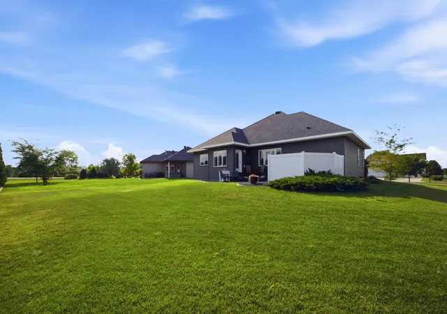 Photo 4 of Single family home for sale at 6132 14Th St S, Fargo, ND 58104 | MLS# 7131926 | Listing updated on 2026-10-28