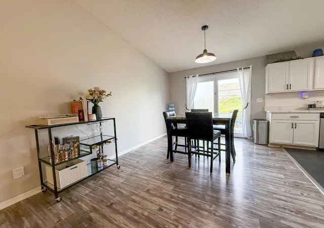 Photo 3 of Single family home for sale at 3065 Rose Heights Dr Se, Rochester, MN 55904 | MLS# 7131954 | Listing updated on 2026-08-31
